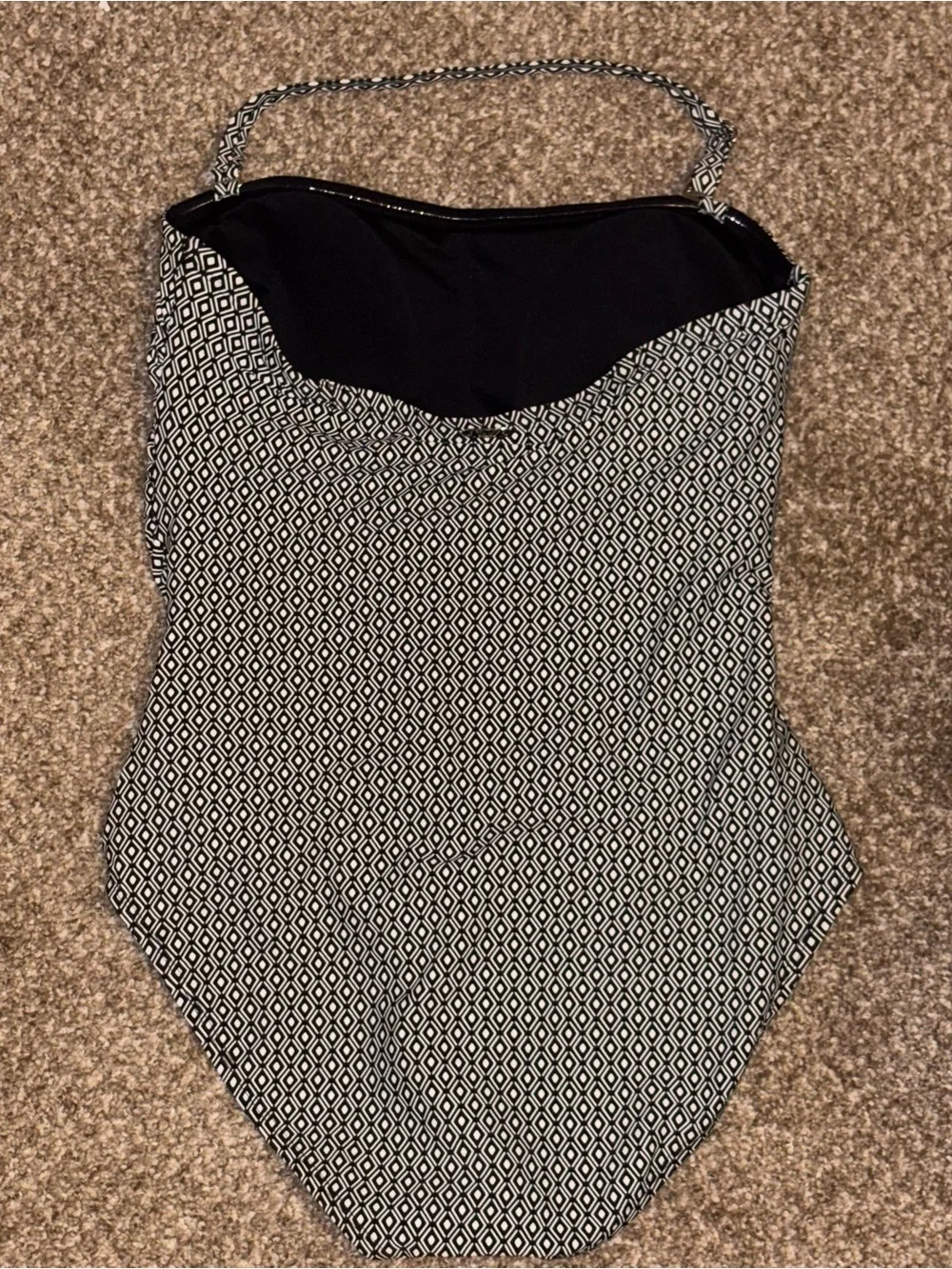 One Piece Swimsuit XL NWT DKNY Black White Geometric Print Shirred Tummy Control - Picture 2 of 6